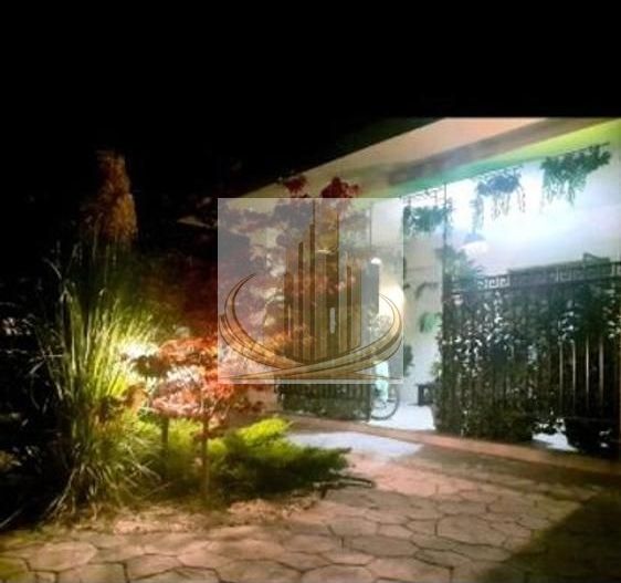 Casă individuală teren generos 500 mp garaj automatizat zonă liniștită - Poză 1