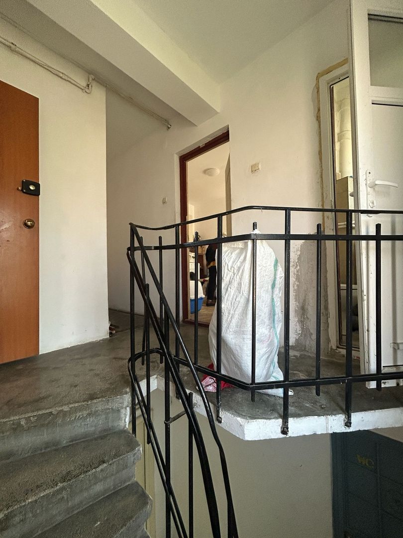 2 camere la mansardă – Gara de Nord - Poză 2