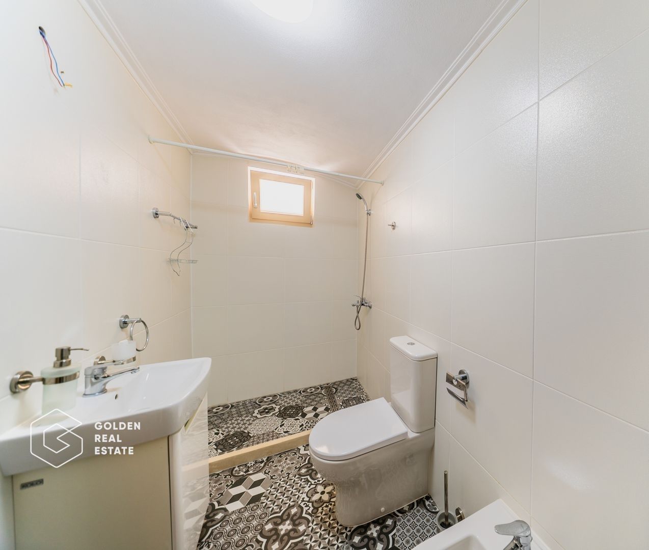 Vila moderna in cartier exclusivist Romanilor, strada 9 Mai Comision 0% - Poză 17