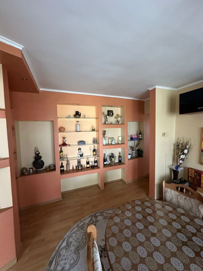 ageuropa.ro vinde ap cam 48mp etaj în Micro 14. - Poză 9