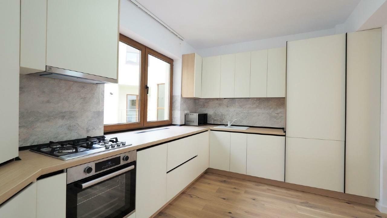 INCHIRIERE 3 CAMERE HERASTRAU  II PARCARE SI BOXA INCLUSE - Poză 5