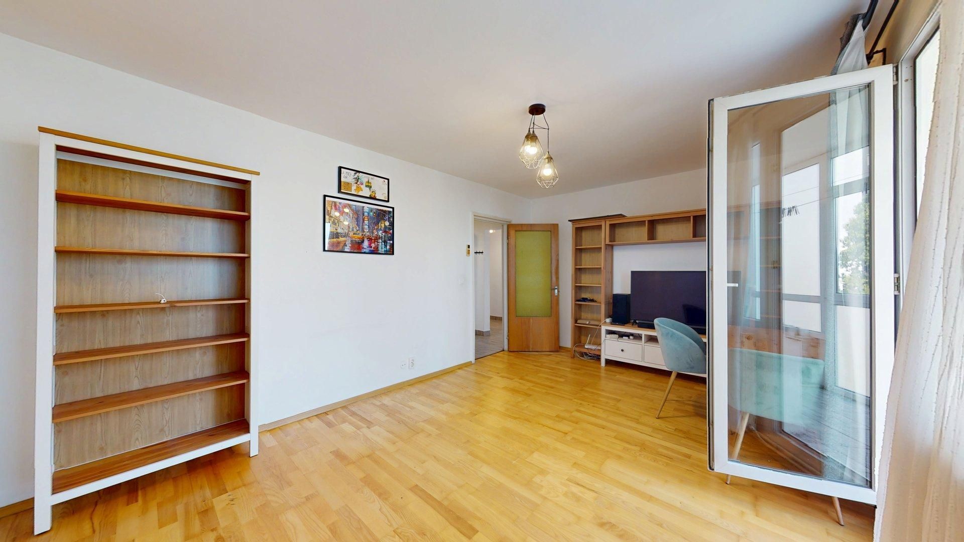 Apartament 4 camere Metrou Pacii - Poză 2