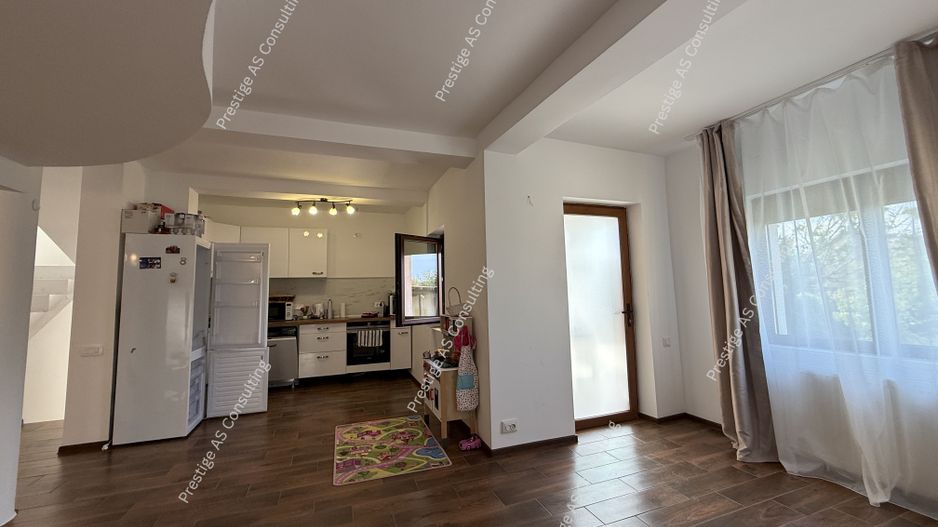 Casa individuala | 5 Camere- Sag - Poză 14