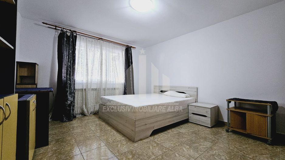 Garsoniera decomandata de vanzare, Cetate - Poză 1