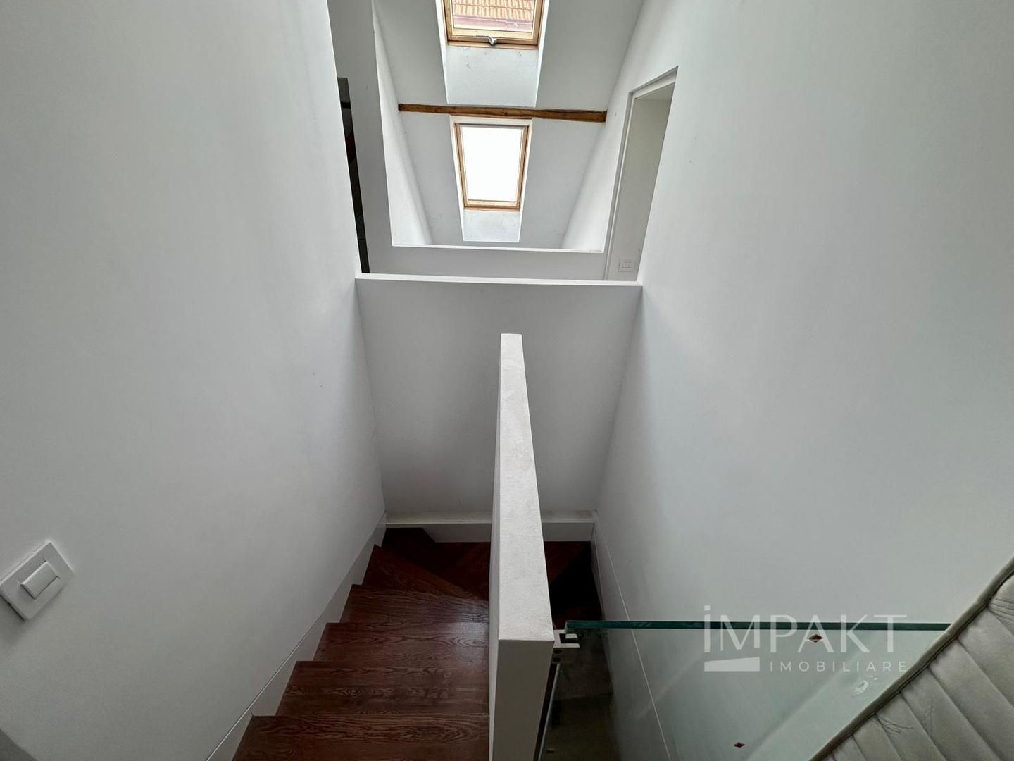 Vila exclusivista de inchiriat 185 mp, terasa si gradina – A.Muresan - Poză 11