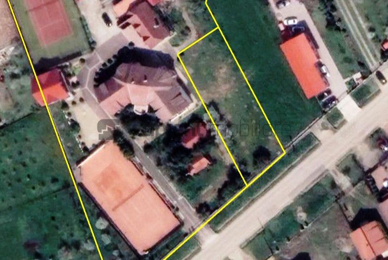 Teren intravilan in Sinmartin, intre case - Poză 1