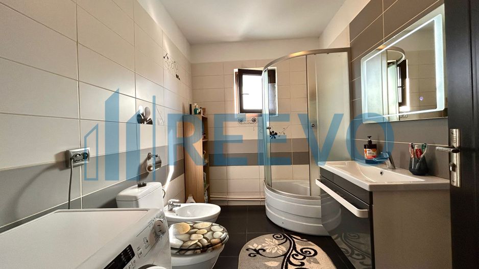 Casă/Vilă de vânzare în Letea Veche, Jud. Bacău - Poză 17