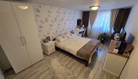 2 case de vanzare CF separate zona Moara de scoarta