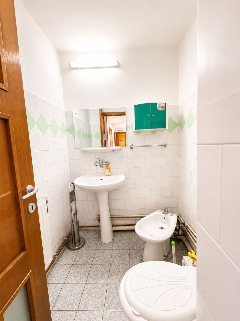 Apartament 4 camere suprafata mare zona Scriitorilor Brasov - Poză 14