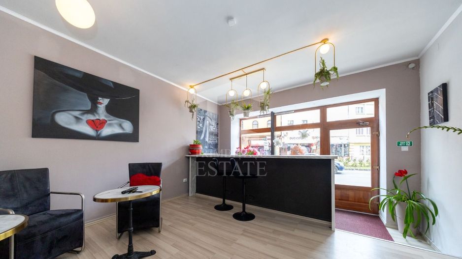Spațiu comercial stradal de închiriat - Central - Iuliu Maniu - 72mp - Poză 4