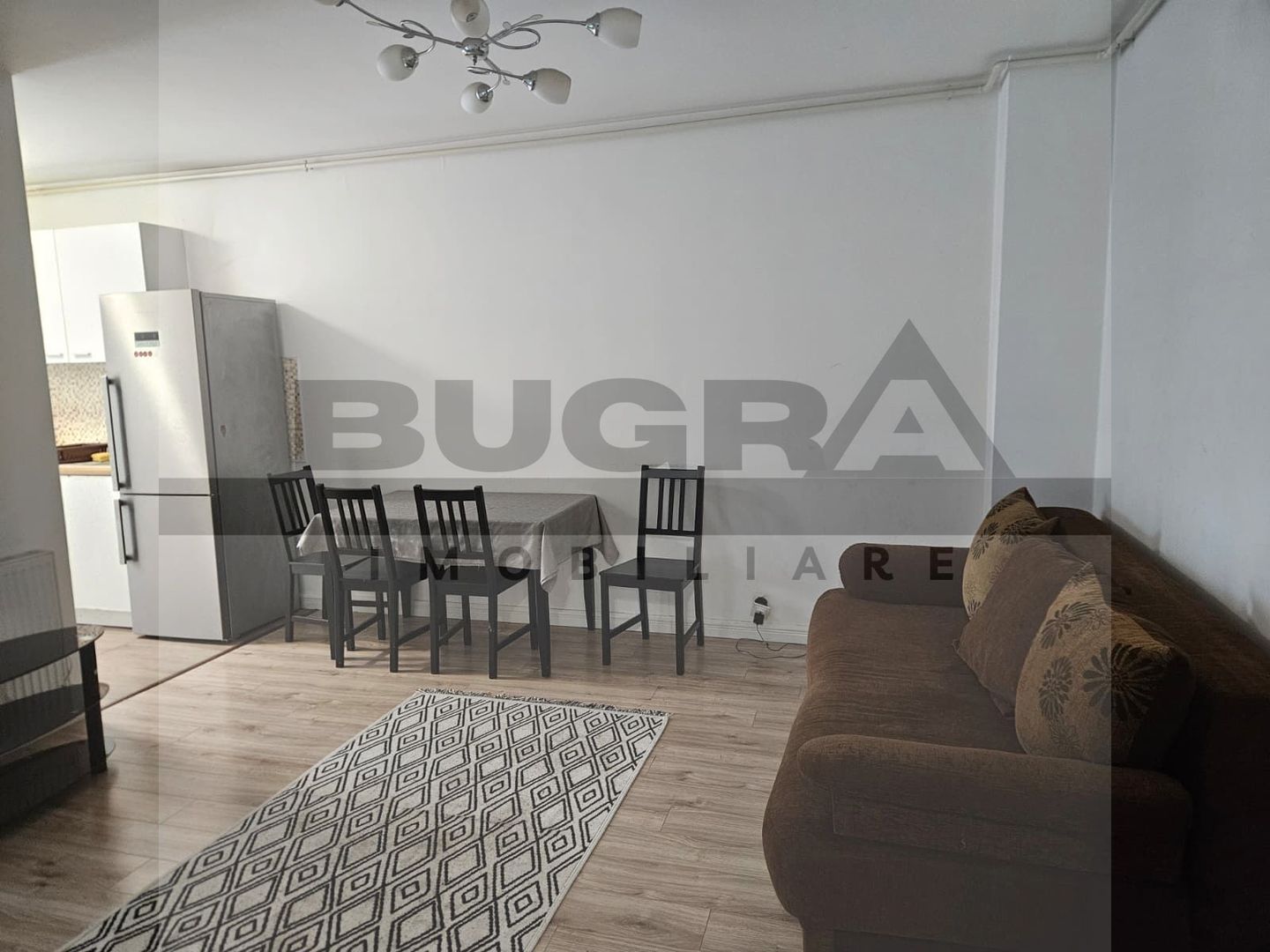 Apartament 3 camere, 50 mp, terasa 10 mp, garaj, zona Vivo - Poză 1