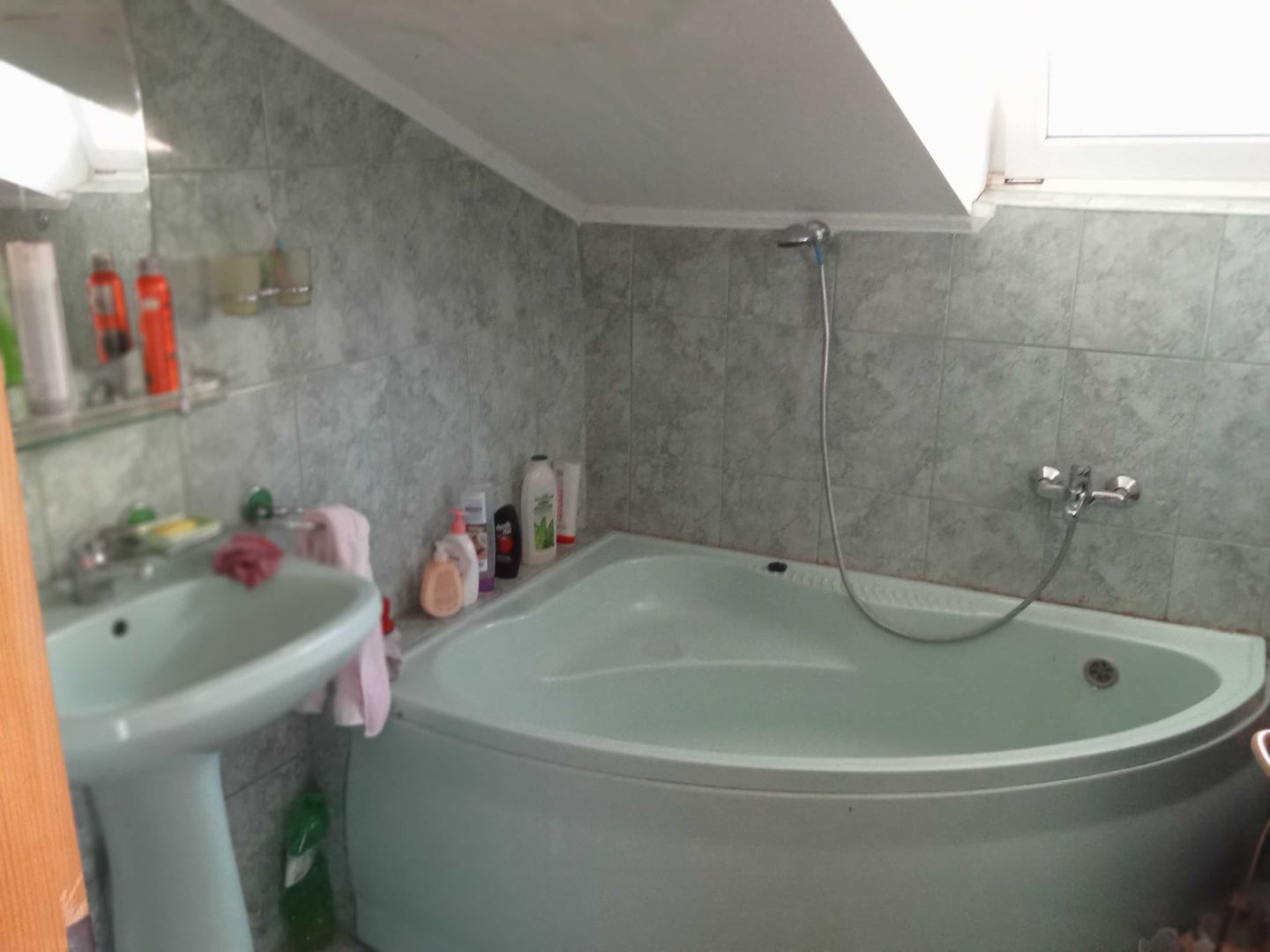 BRASADAS vinde casa cu mansardâ pe Strada Rodnei - Poză 7