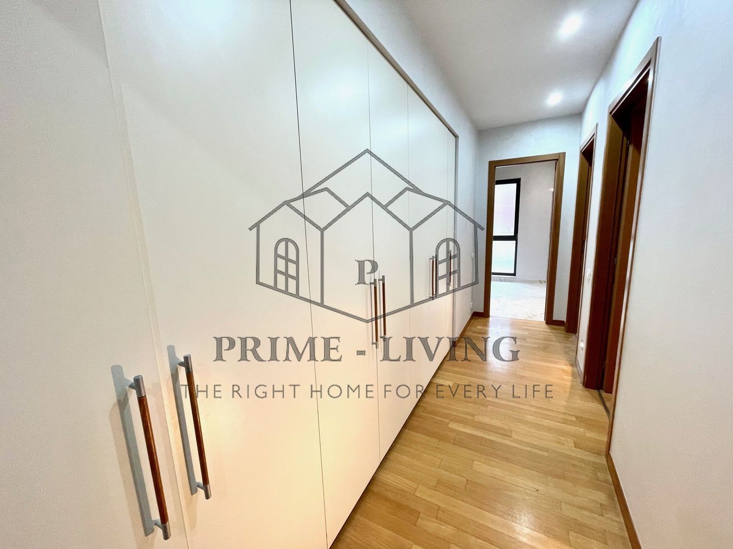 PENTHOUSE  CU 4 CAMERE LA INCHIRIERE IN COMPLEX DIN DOROBANTI CAPITALE - Poză 3