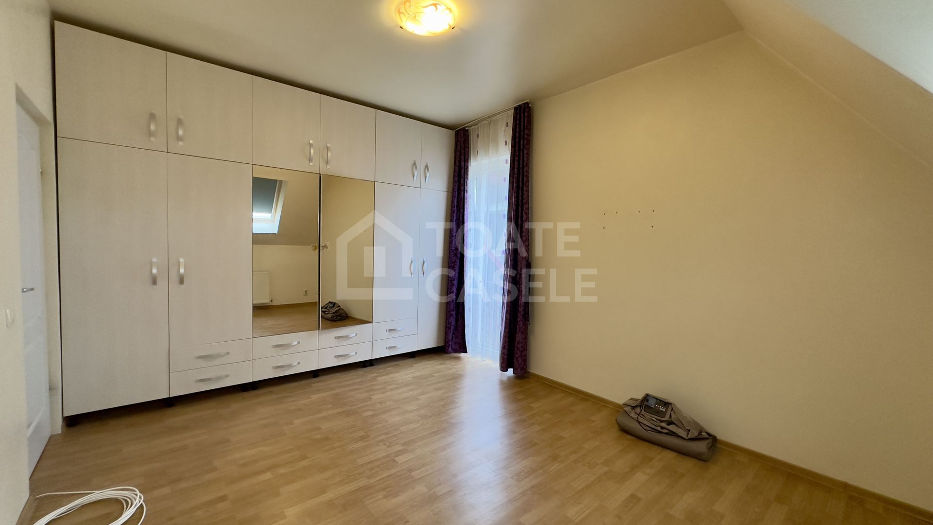 Apartament cu 2 camere decomandat, parcare, zona Bld. Muncii - Poză 1