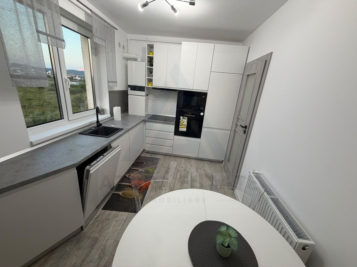 Apartament Premium 3 camere parcare privata etaj 2 Calea Surii Mici - Poză 9
