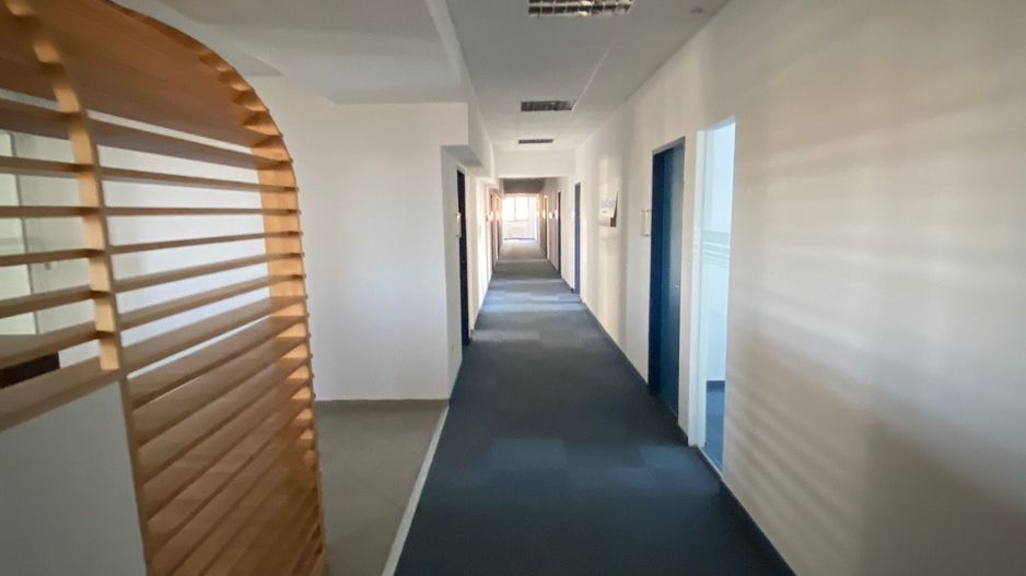 Spațiu de birouri de 300mp de închiriat în zona Centrala - Poză 9