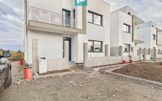 Vilă ultramodernă cu 4 camere în Gai - Poză 14