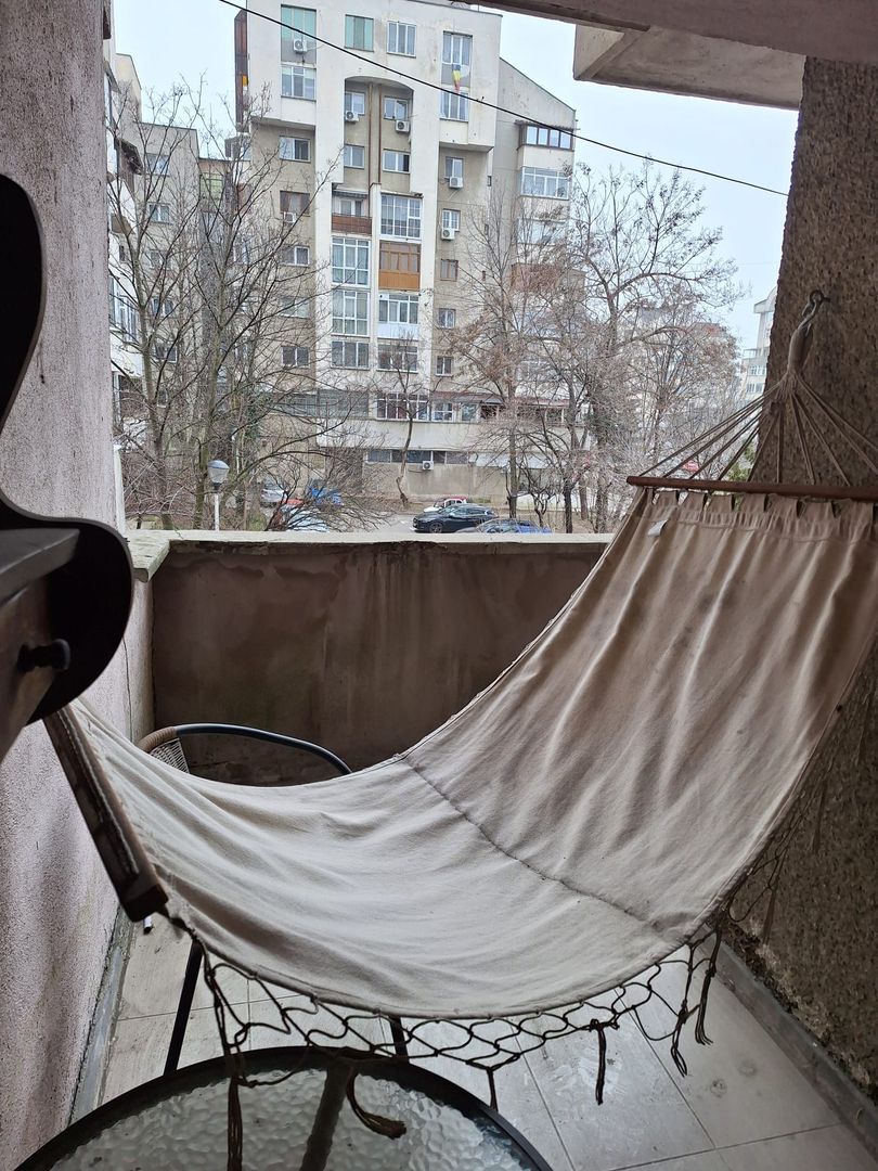 Apartament cu 2 camere , zona piata centrala - Poză 6