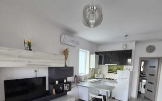 Închiriez 2 camere mobilat, Mamaia Nord, lângă Kaufland, termen lung - Poză 3