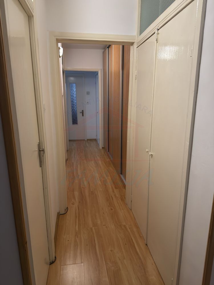 Apartament 3 camere decomandate, etaj 2 – zona Piata Centrala - Poză 5