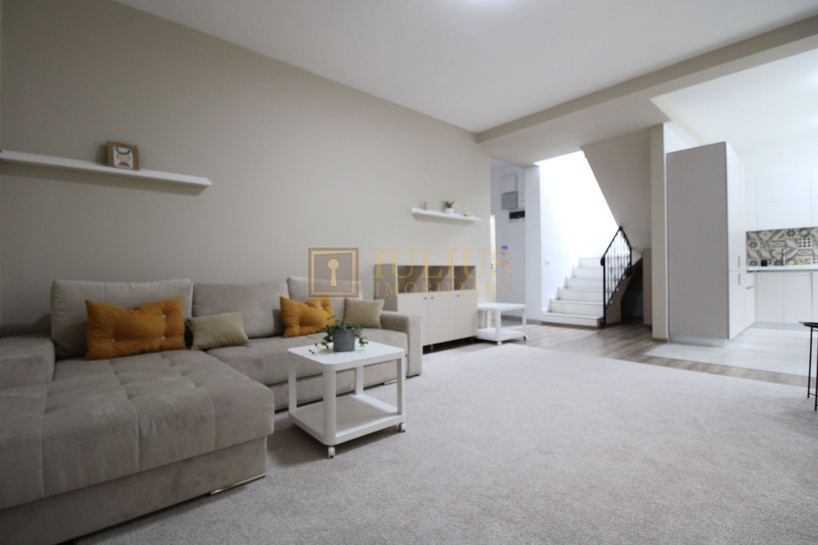 Zona Cora - Dumbravita, 5 camere + 2 bai. - Poză 6