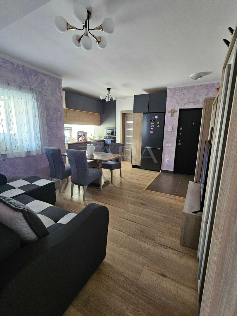 Apartament 3 camere, parcare, 2 balcoane - Eroilor, Florești - Poză 2