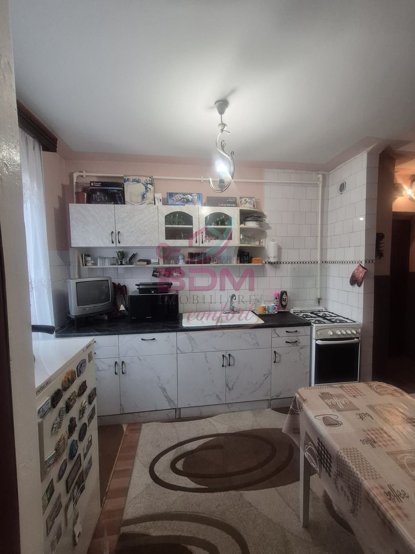 Apartament 2 camere | etaj intermediar | garaj | Micro 2 - Poză 6