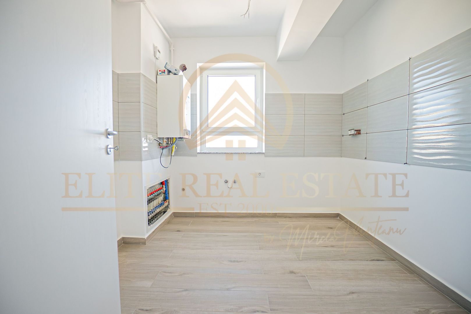 Apartament 3 camere - Bucatarie Separata - Poză 4