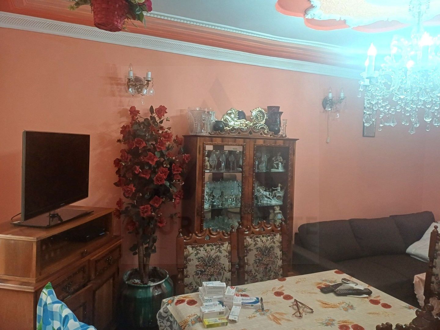 Apartament 4 camere 85 mp utili etaj 1 si pivnita in zona Vasile Aron - Poză 3