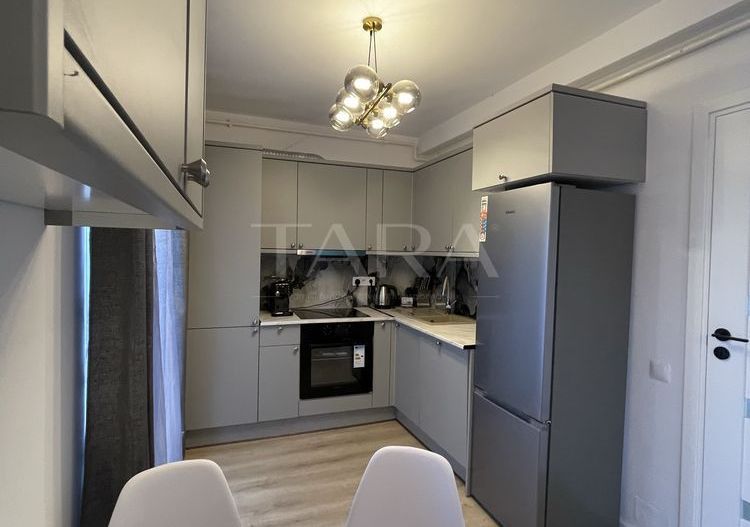 Casă nouă, mobilată, terasă panoramică, curte, Florești. - Poză 2