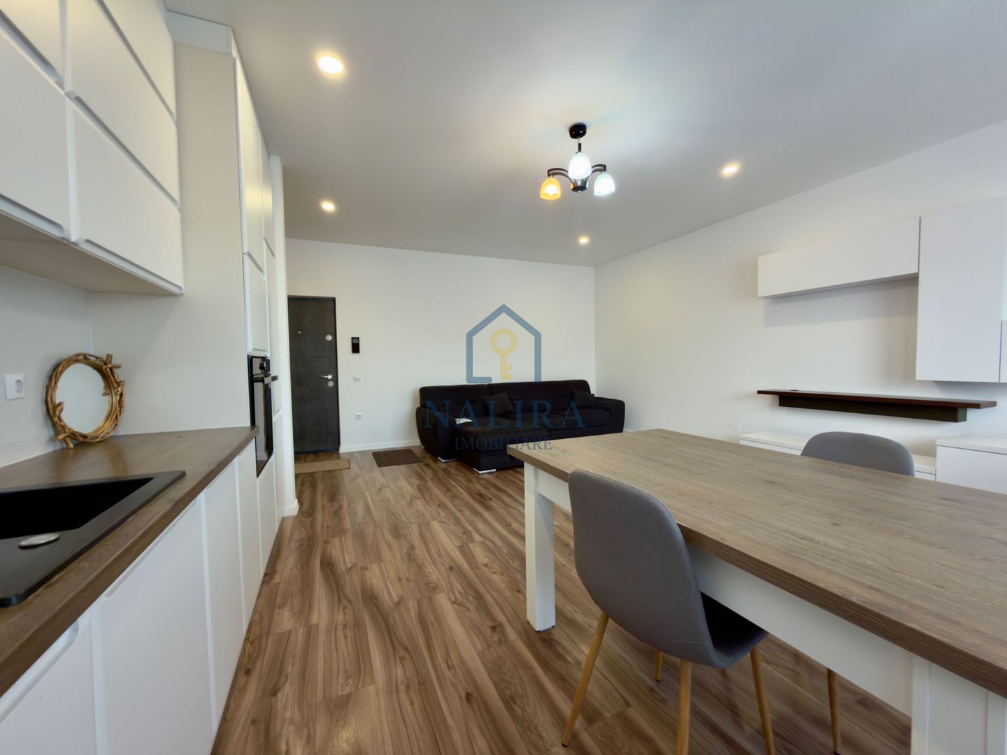 Apartament premium de vânzare – etajul 2 - Poză 1