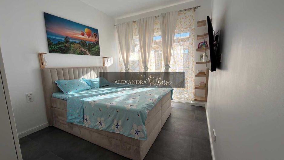 Apartament de vanzare 3 camere, 2 bai, gradina, parcare, Poligon - Poză 2
