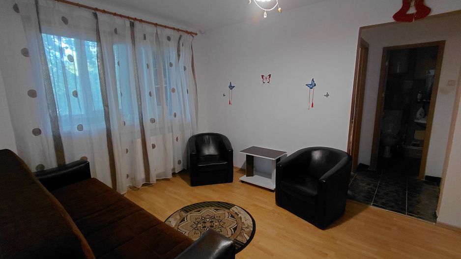 Apartament 2 camere, 45 mp, Micro 40 – Etaj 3/4, centrală termică, balcon - Poză 2