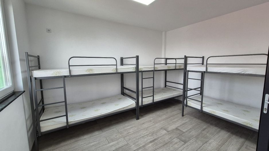 Casa P+2 cu 40 paturi pentru muncitori - Tei - Poză 8