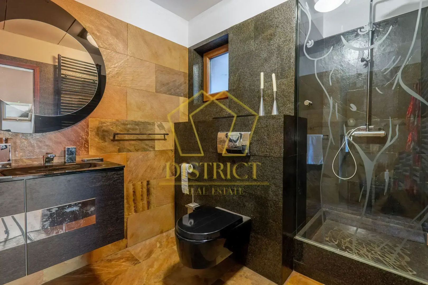 0% COM Apartament cu 3 camere, scara interioara, semineu | Favorit - Poză 14