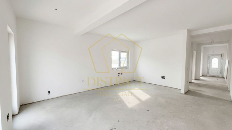 Duplex cu 4 camere, despărțit prin camera tehnica | Mosnita Veche | Lidl - Poză 4