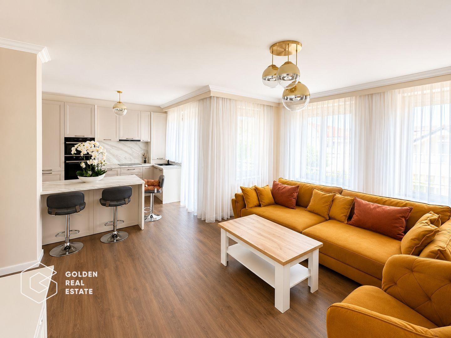 Apartament premium, zona Subcetate, 3 camere, 2 bai, loc parcare, sala, piscina - Poză 2