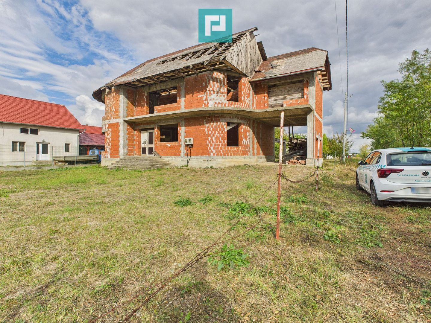 Casă la roşu S+P+1 în Bodrogu Nou - Poză 1