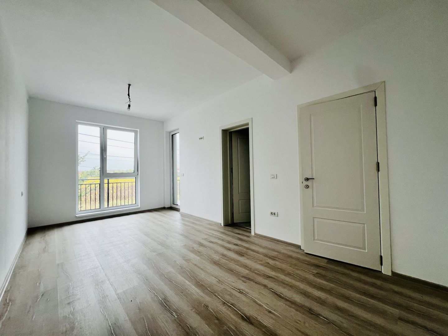 Duplex nou cu 4 dormitoare -Dumbravita, la 5 minute de Parcul Central - Poză 13