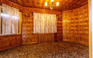 Casă frumoasă la Săvârșin - Poză 2