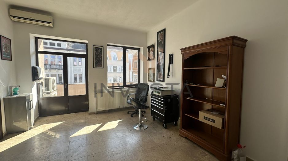 Apartament 4 camere 115 mp Ultracentral finisat modern pe Eroilor! - Poză 1