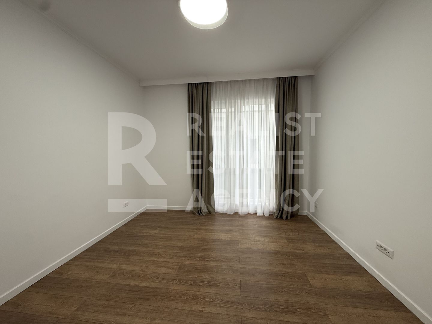 Vila individuală | Tunari | Gradina | Garaj - Poză 20