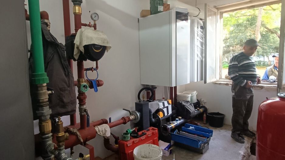 Apartament-85000 euro- 3 camere și garaj - Poză 12