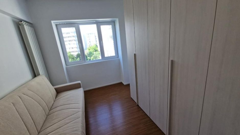 De inchiriat apartament 3 camere zoan Doamna Ghiaca - Poză 3