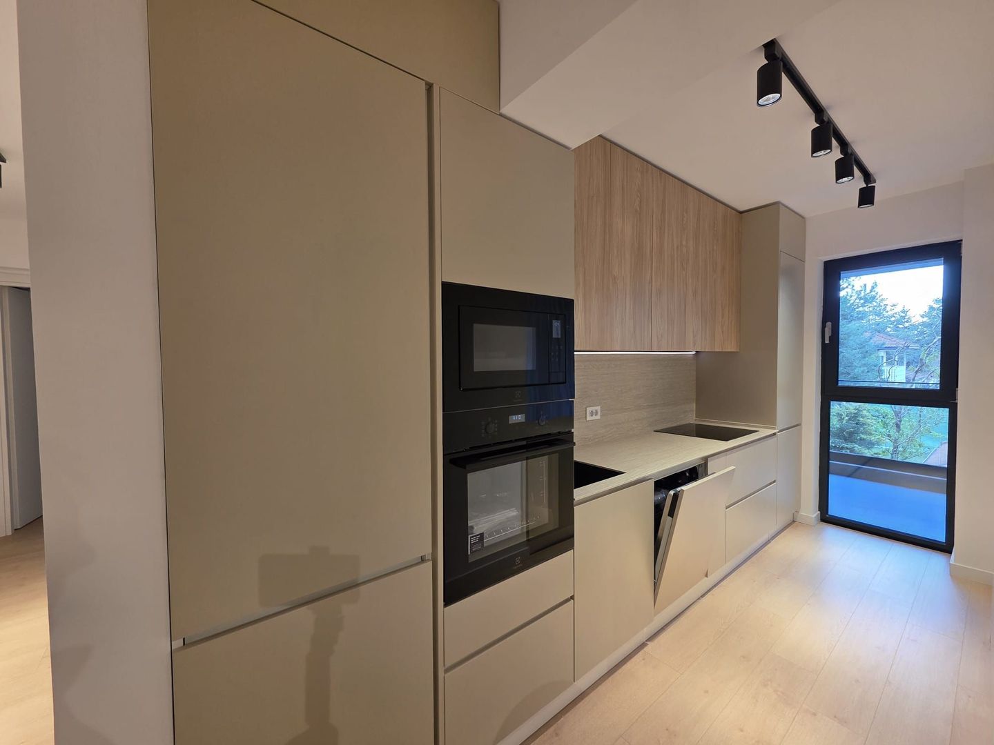 Apartament Nou 3 Camere de Închiriat - Iancu Nicolae, 95 m, NOU LUX - Poză 24