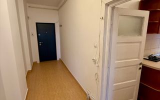 2 camere - 55mp - etaj 3 - centrala proprie - parcare - Central - Poză 7