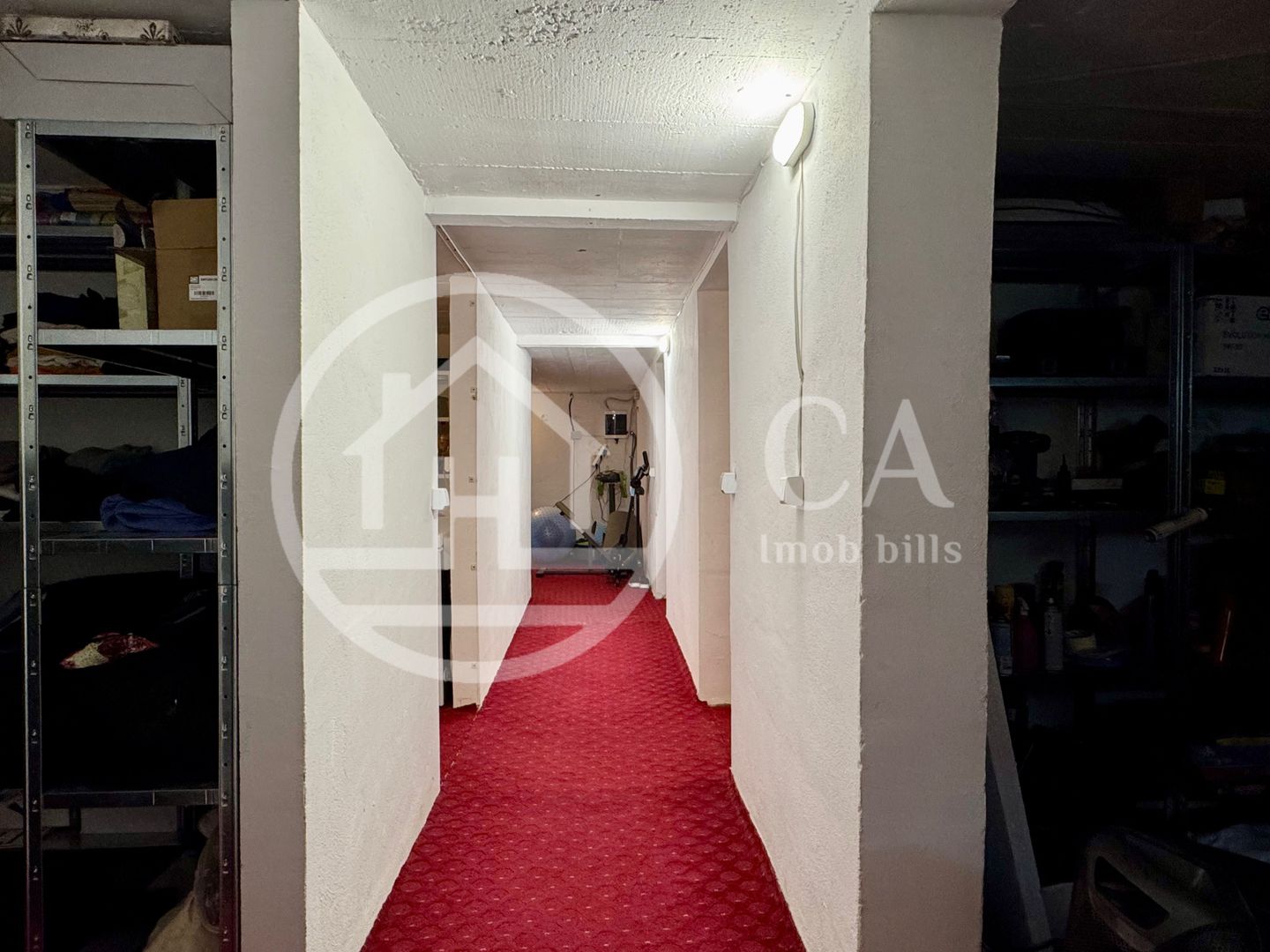 Casă de vânzare cu 6 camere in cartierul Tineretului, Oradea - Poză 24