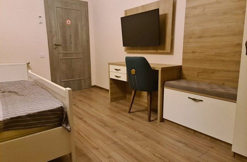 Vila P+1E,  7 camere, curte amenajata   - zona Mall, George Cosbuc - Poză 10