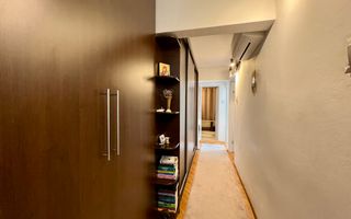 Apartament cu 3 camere, decomandat, Alba Iulia, zona Ampoi 3 - Poză 7