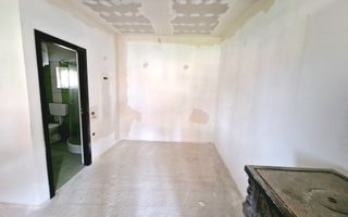 Casa individuala impartita in 2 apartamente | Ianova - Poză 16